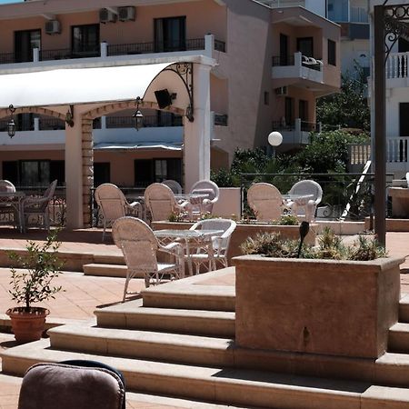 Hotel Kleopatra Ulcinj Eksteriør billede