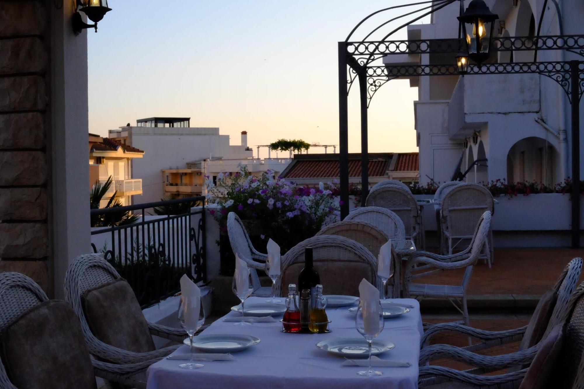 Hotel Kleopatra Ulcinj Eksteriør billede