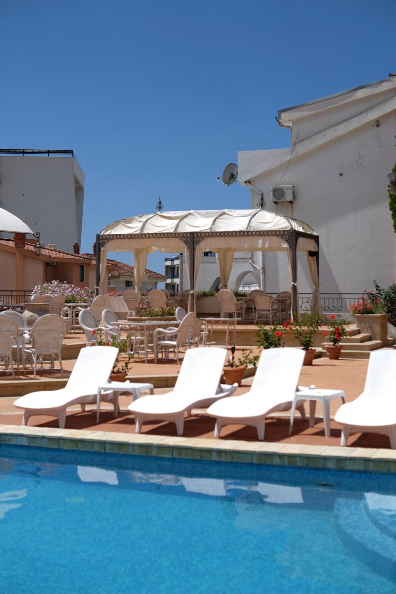 Hotel Kleopatra Ulcinj Eksteriør billede