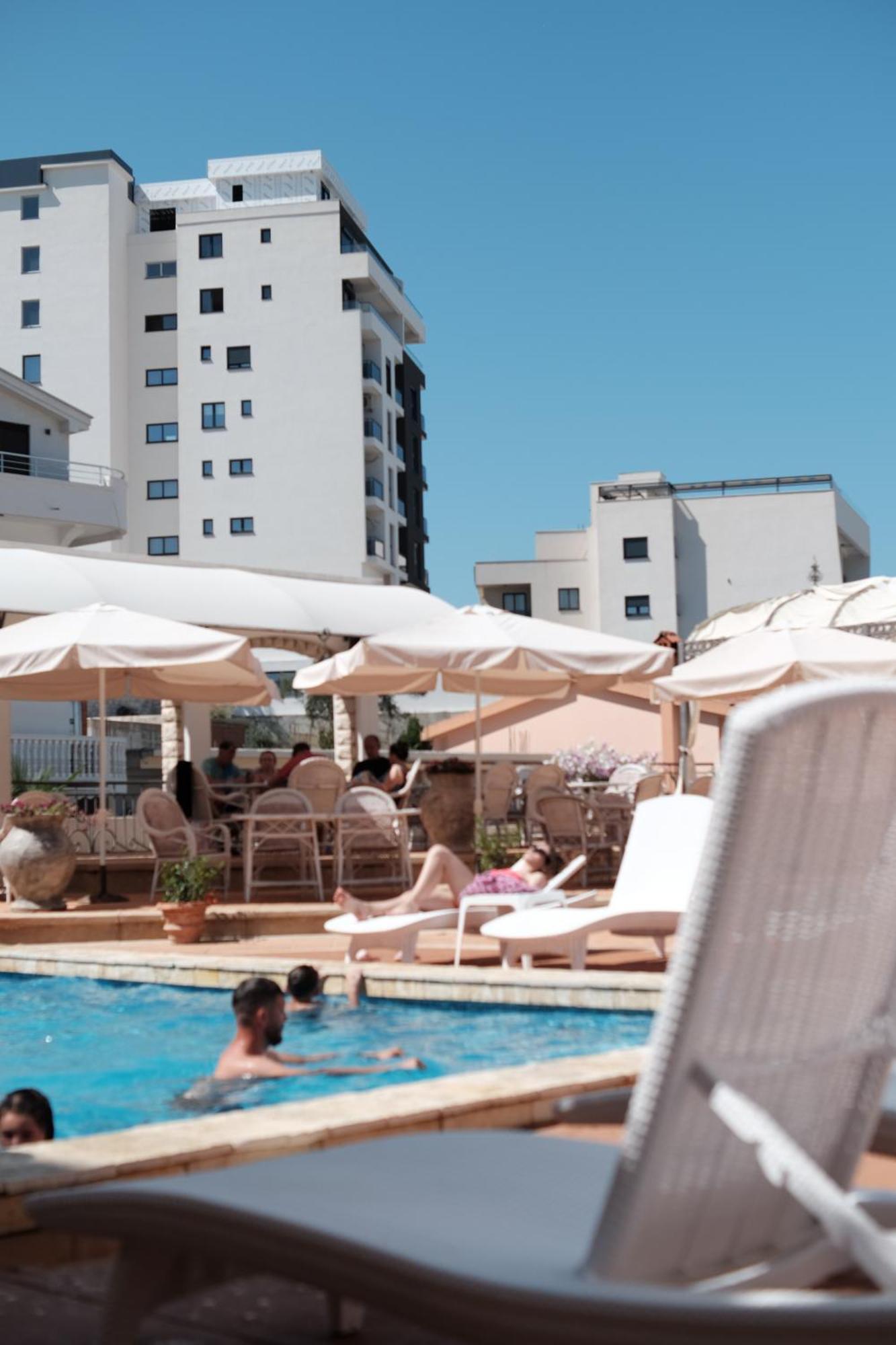 Hotel Kleopatra Ulcinj Eksteriør billede